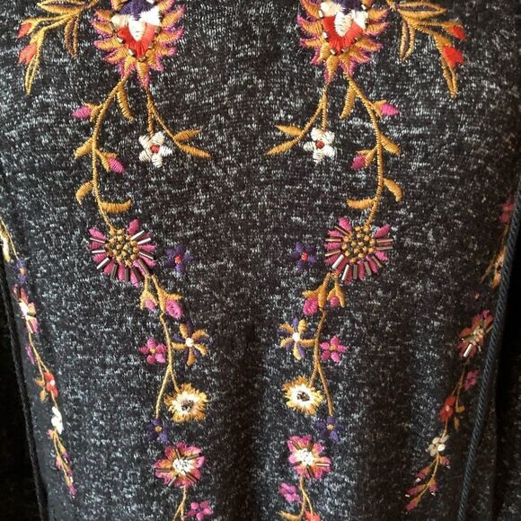 Miss Me Embroidered Beaded Sweater Blouse Small - Picture 2 of 10